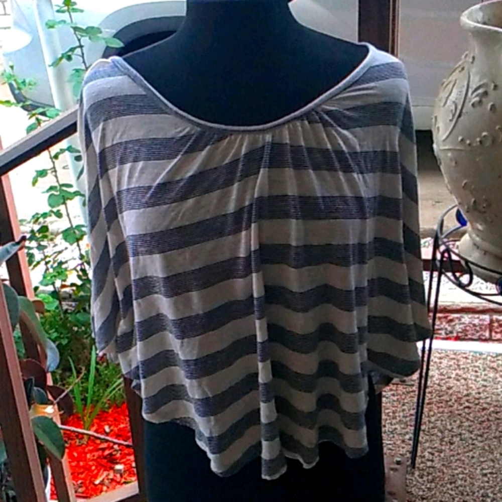 Soft flowing top
